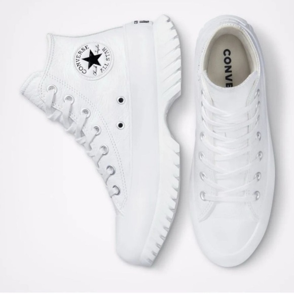 NWOT- Converse Unisex ‘Chuck Taylor All Star Hi Lugged 2.0’ Leather Sneaker